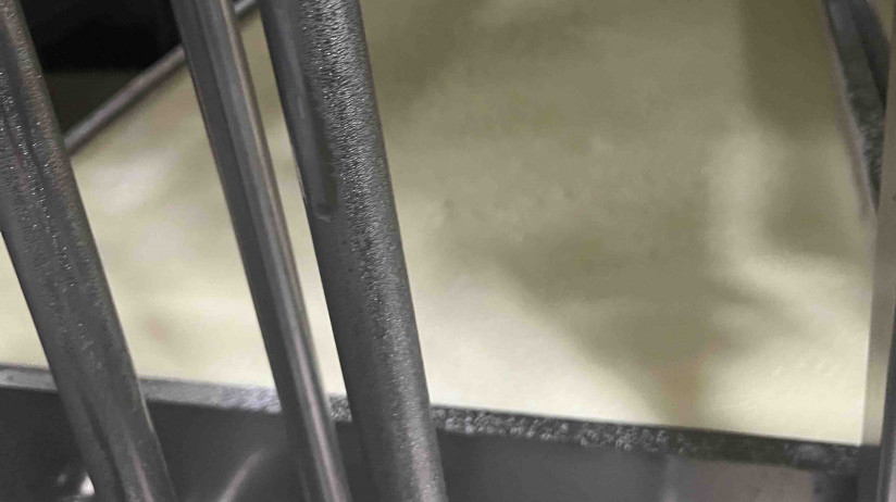 Otkupne cene kravljeg mleka lane smanjene, potrošačke blago povećane