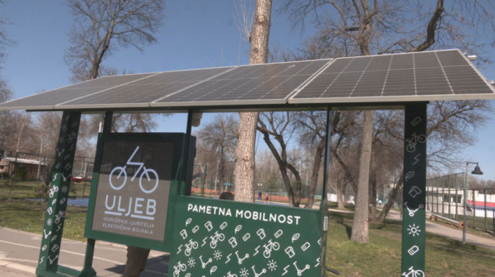 Prva solarna stanica za e-bicikle: Korisnici mogu besplatno puniti baterije koristeći energiju sunca