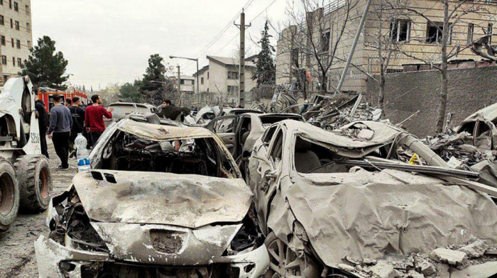 Rat koji može da "zapali" region: Iran napada, SAD šalju trupe, Pakistan nudi pregovore