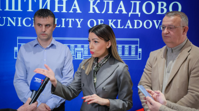 Mesarovićeva potpisala ugovor o finansiranju druge faze projekta za bazen u Kladovu