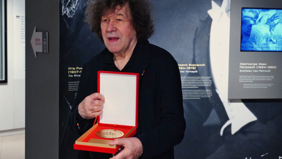 Glumcu Stivenu Reju uručen Zlatni pečat u Jugoslovenskoj kinoteci