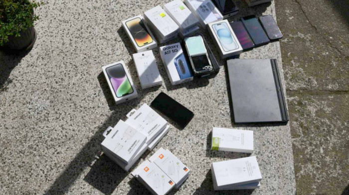Krivične prijave za nedozvoljenu trgovinu: Zaplenjena bela tehnika i telefoni vredni skoro milion dinara