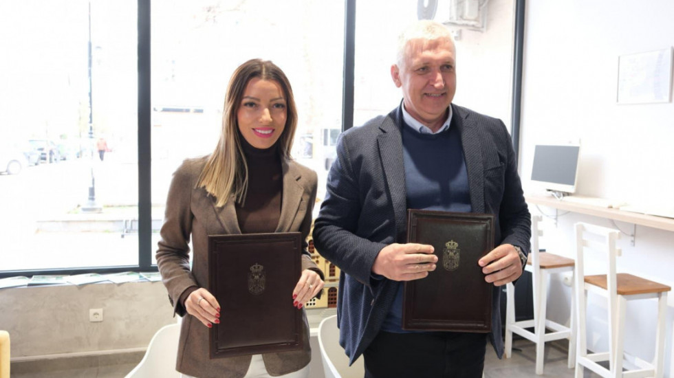 Mesarović potpisala ugovor za obnovu Starog zdanja u Aranđelovcu, radovi za 60 dana