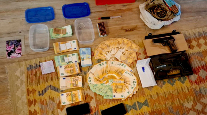 "Razbijena" organizovana kriminalna grupa: Od vođe oduzet i stan u Beogradu vredan više od pola miliona evra (FOTO)