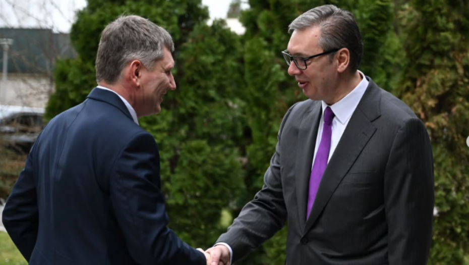 Vučić se sastao sa ruskim ministrom ekonomskog razvoja Maksimom Rešetnjikovim