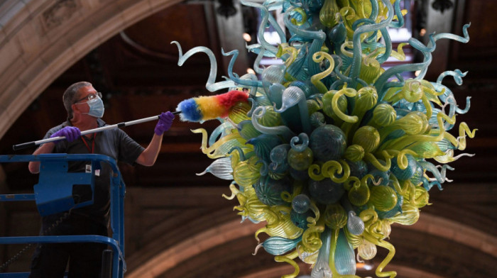 Vandal uništio staklene skulpture vredne 240.000 dolara na izložbi u Sijetlu