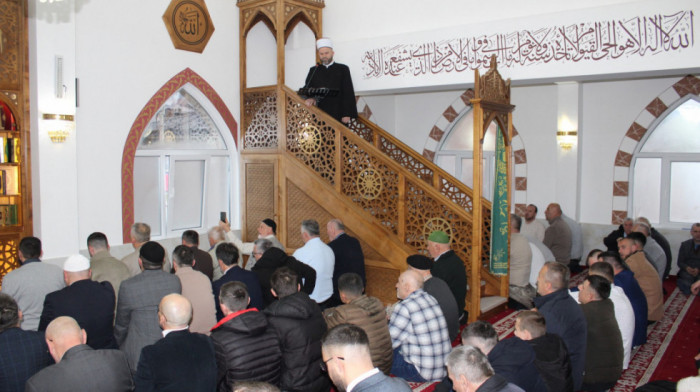 Ramazanski Bajram u Novom Pazaru: Asmir Efendija Crnovršanin za Euronews prenosi trodnevne običaje