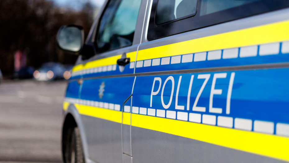 Na pločniku u Nemačkoj pronađeno 35 ljudskih zuba