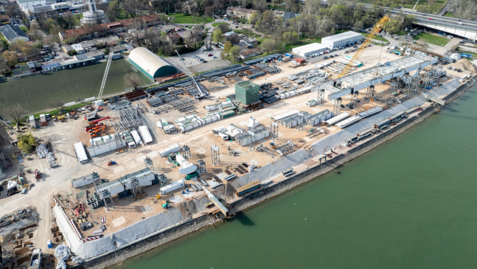 Nikolić: Za dva meseca počinje postavljanje rečnih stubova za novi Savski most (FOTO)