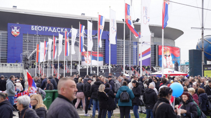 Počeo veliki skup Srpske napredne stranke u Beogradskoj areni