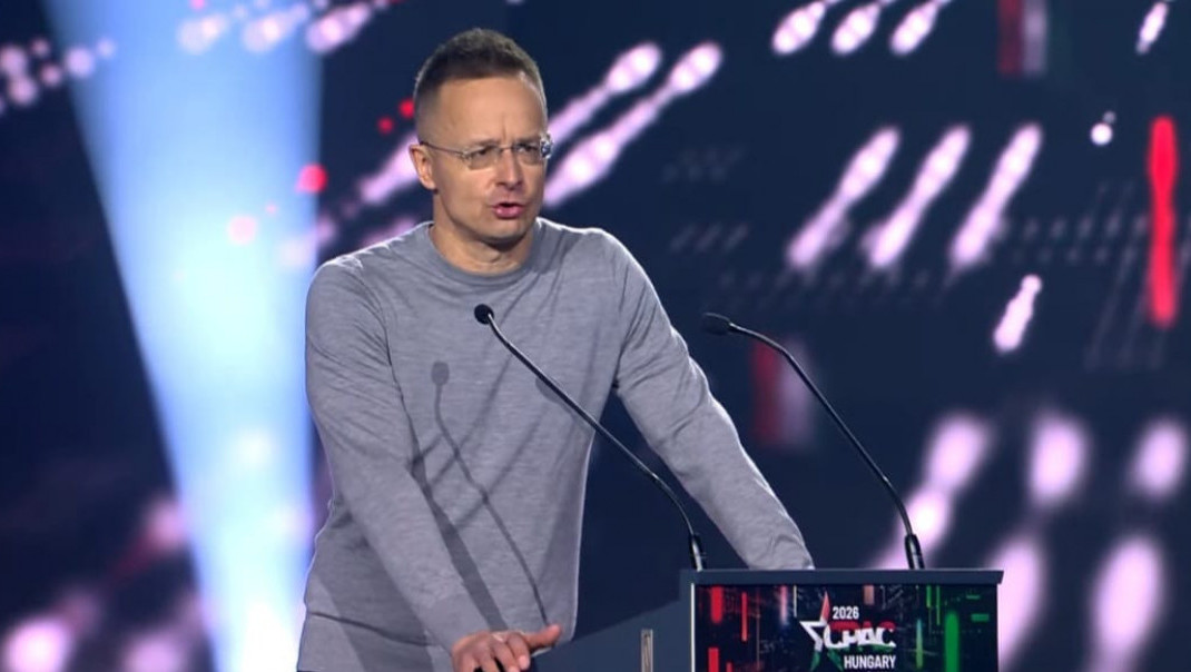 Sijarto: Strani organi pokušavaju da se umešaju u poslove Mađarske preko novinara