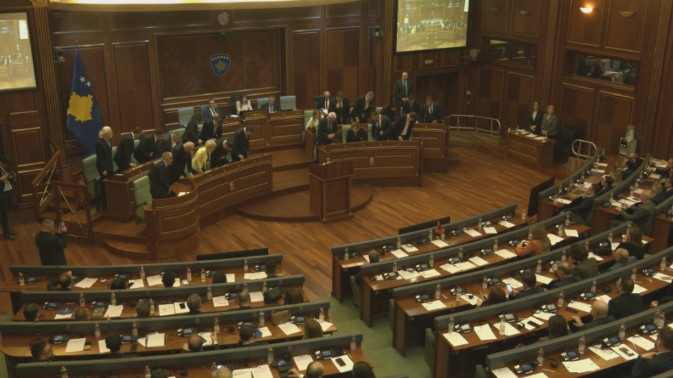 Sastav nove kosovske vlade: Od 21 člana, većina optužena ili ima presudu za razna krivična dela