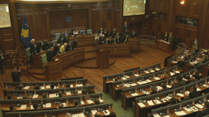 Sastav nove kosovske vlade: Od 21 člana, većina optužena ili ima presudu za razna krivična dela