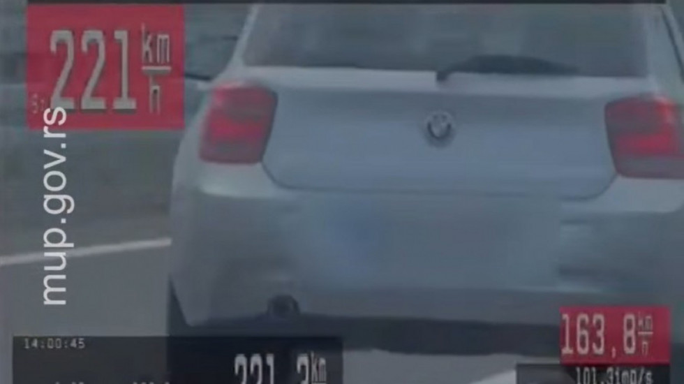Ponovo nasilnička vožnja: Tridesetogodišnjakinja vozila 221 kilometar na čas kod Valjeva