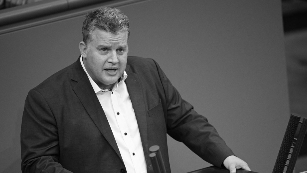 Tragična smrt nemačkog političara Karstena Tregera: Srušio se na skijaškog stazi u Tirolu