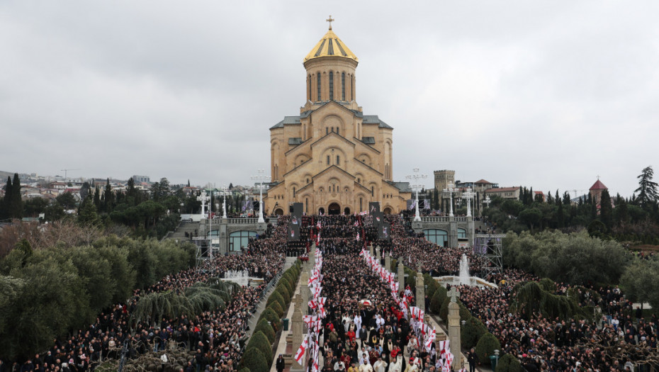 Katolikos-Patrijarh Gruzije Ilija sahranjen danas, u liturgiji učestvovala i SPC