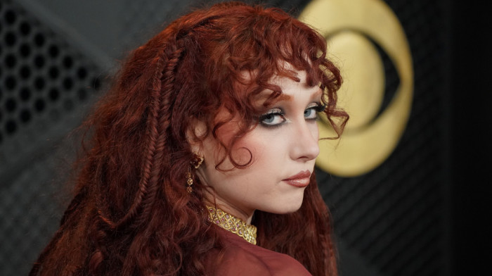 Obezbeđenje pop zvezde Čapel Roan rasplakalo 11-godišnju devojčicu: Ispostavilo se da je reč o detetu poznatih roditelja