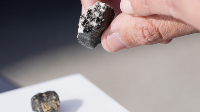 "Meteoritska groznica": Fragmenti nebeskog tela od retkog materijala koje je palo na tlo SAD privukli desetine tragača