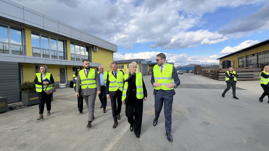 Ministarka Lazarević posetila čačansku kompaniju Unipromet: Podrška izvoznicima i saradnji privrede i države