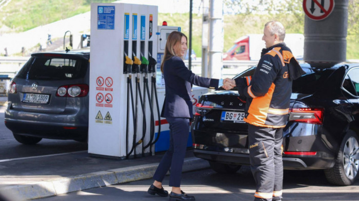 Ministarka Đedović Handanović obišla više pumpi: Snabdevenost na malim i velikim pumpama redovna, ne stvaraju se redovi