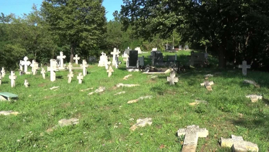 Šest meseci od skrnavljenja groblja u Zenici, počinioci još nisu pronađeni (FOTO)