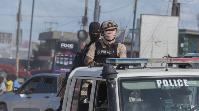 UN: Bande na Haitiju pojačavaju kontrolu uprkos agresivnijem policijskom delovanju
