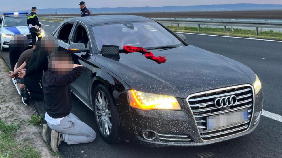 Državljani Albanije uhapšeni u Srbiji: Vozili auto-putem i pokazivali simbole "Velike Albanije"