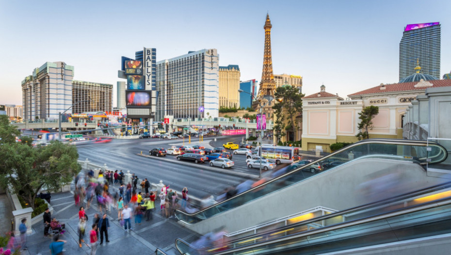 Planirate let za Pariz? Saznajte gde pronaći jeftine avio karte