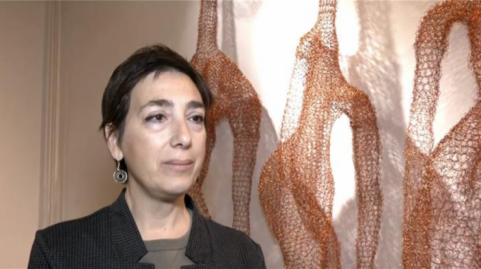 "Prenesi dalje": Izložba u Manakovoj kući kroz tekstil spaja prošlost, sadašnjost i budućnost