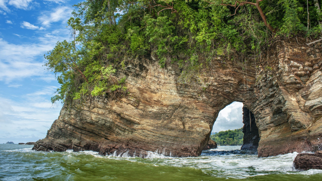 Kostarika kao nova investiciona destinacija: Zašto se izdvaja kao sigurna luka i privlači globalne kompanije usled krize