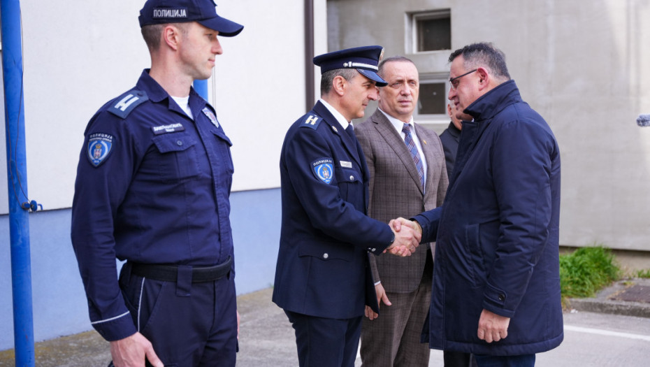 Državni sekretar MUP-a Vladan Zagrađanin obišao policiju i vatrogasce u Bajinoj Bašti - najavio nova ulaganja