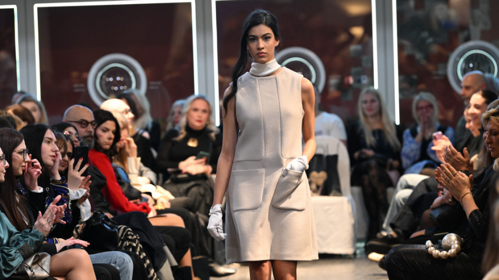 Borba protiv kiča i neukusa: Modna revija "Naša srpska moda" u Etnografskom muzeju