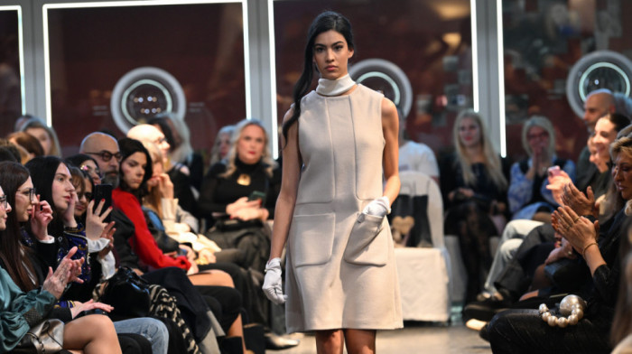 Borba protiv kiča i neukusa: Modna revija "Naša srpska moda" u Etnografskom muzeju