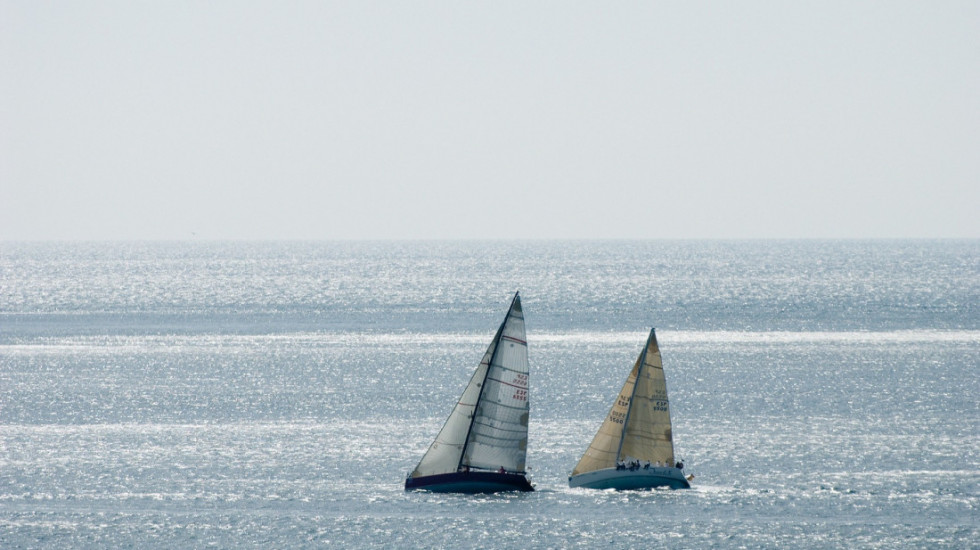 Pronađeni nestali jedriličari iz Meksika: Plovili ka Kubi sa humanitarnom pomoći