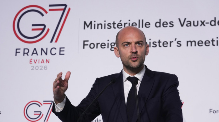 Francuski šef diplomatije ogorčen na nove gradonačelnike: Uklanjanje zastava EU sa zgrada gradskih uprava je izdaja