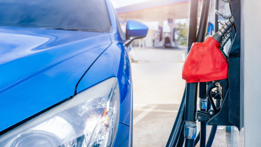 Cene benzina u SAD premašila četiri dolara: Zatvaranje Ormuskog moreuza uzdrmalo tržište