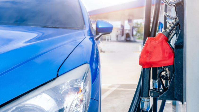 Cene benzina u SAD premašila četiri dolara: Zatvaranje Ormuskog moreuza uzdrmalo tržište