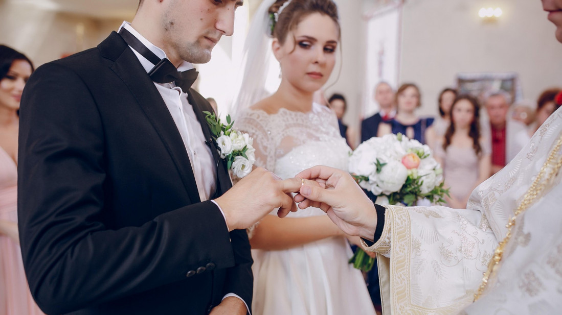 Svadba do 200 gostiju u Srbiji košta oko 25.000 evra: Koliko novca gosti treba da daju da se "ne obrukaju"?