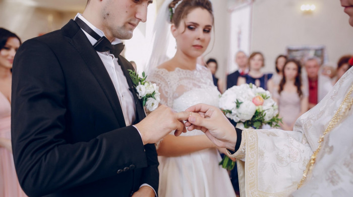 Svadba do 200 gostiju u Srbiji košta oko 25.000 evra: Koliko novca gosti treba da daju da se "ne obrukaju"?