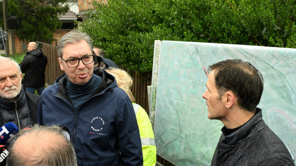 Vučić: Stanična zgrada u Novom Sadu biće gotova do septembra, na Novom Beogradu do kraja godine