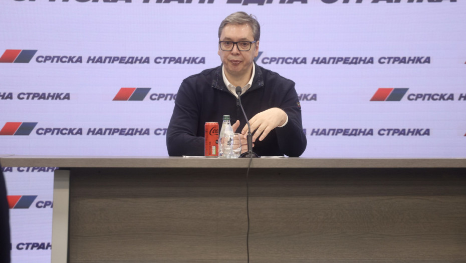 Vučić: Večeras slavite, a sutra u devet sati očekuju nas važni razgovori o gasnom aranžmanu