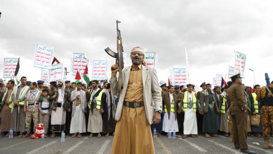 Saudijska Arabija radi na stvaranju koalicije za borbu protiv Huta u Crvenom moru