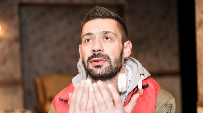Glumac Milan Vasić: Pre nastupa u Prizrenu tzv. kosovska policija mi rekla šta smem da pevam