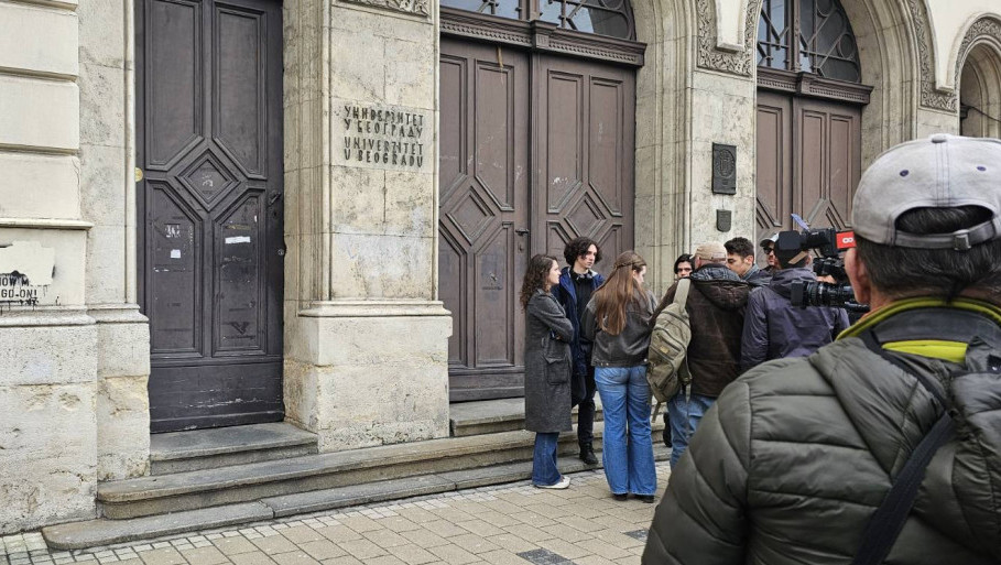 Policija u Rektoratu: Nastavljena istraga o smrti studentkinje