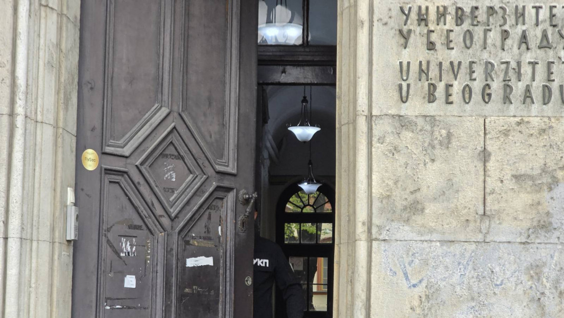 Policija u Rektoratu: Nastavljena istraga o smrti studentkinje, pretresu prisustvuju i dva tužioca