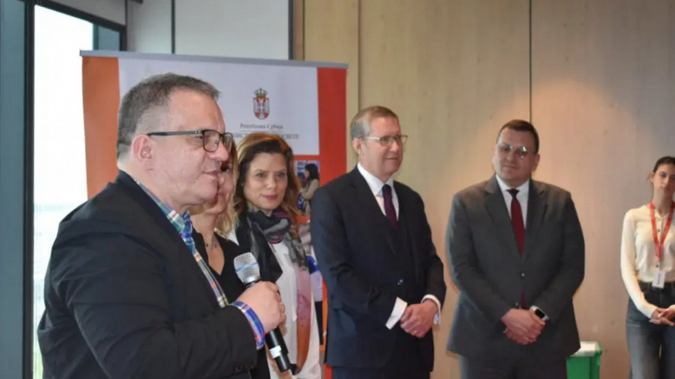 Ministar prosvete Stanković uručio nagrade najboljim učenicima u programiranju