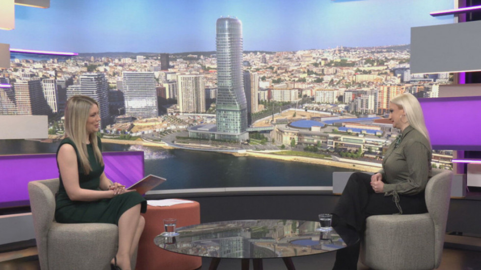 Spoj mitologije, nasleđa i savremenog izraza: Umetnica Helena Klešić za Euronews o izložbi u Monakovoj kući