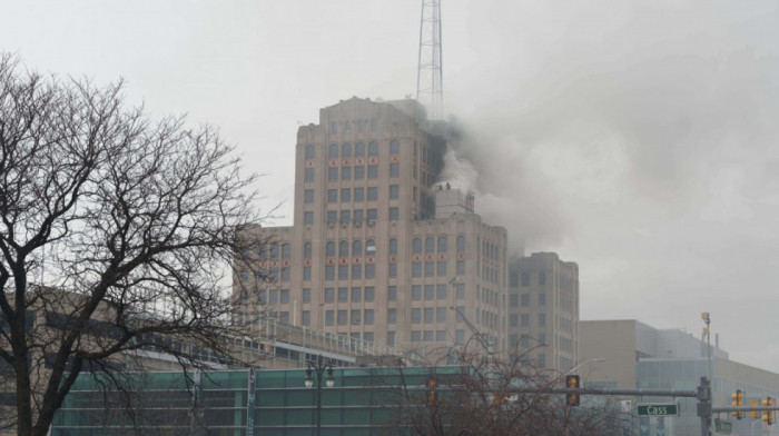 Požar u Detroitu: Zapalila se istorijska zgrada na univerzitetu, studenti upozoreni da izbegavaju područje