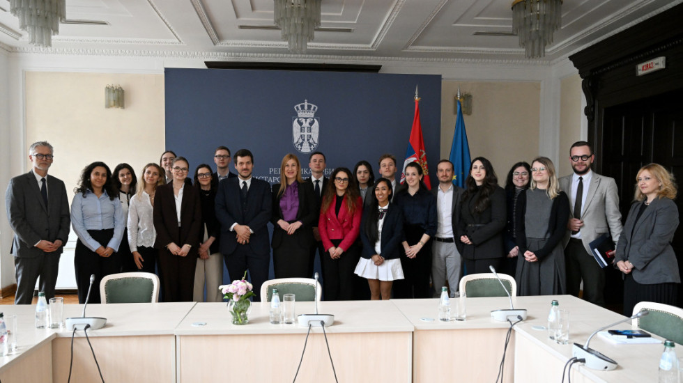 Jovanović sa polaznicima Bečke diplomatske akademije u Beogradu: Srbija je posvećena očuvanju mira i stabilnosti