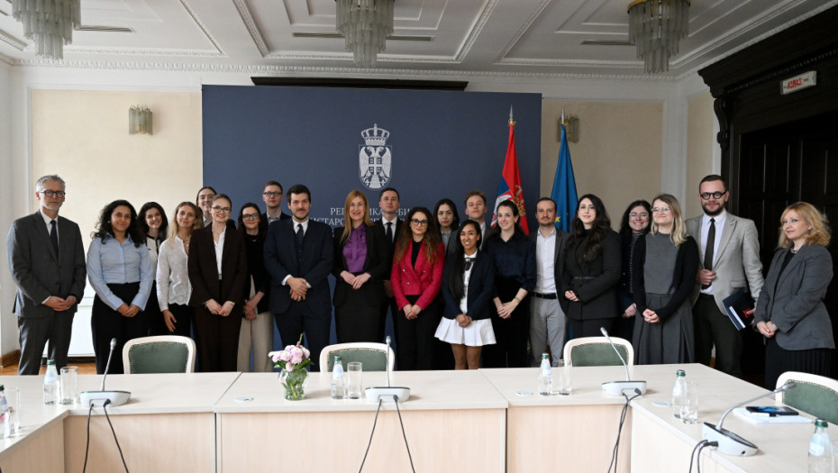 Jovanović sa polaznicima Bečke diplomatske akademije u Beogradu: Srbija je posvećena očuvanju mira i stabilnosti